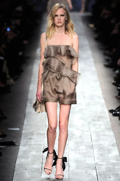 Look 6